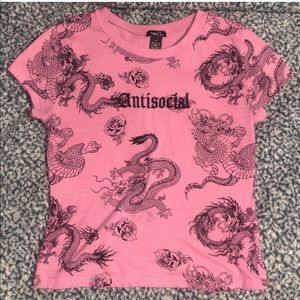 2 Cute Dragon shirts💗🖤